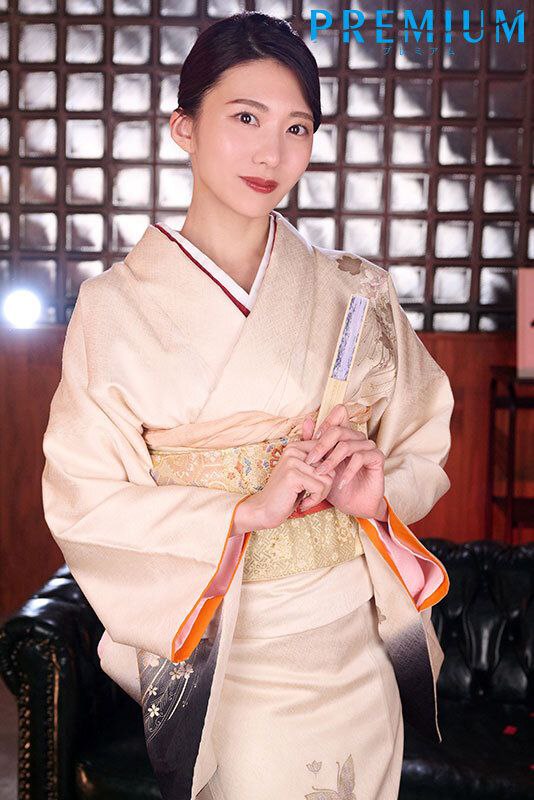 【果冻传媒】老公车祸昏迷不醒公公代儿照顾儿媳-陈若瑶
